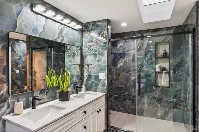 2447 Rigdon St, Napa, CA 94558