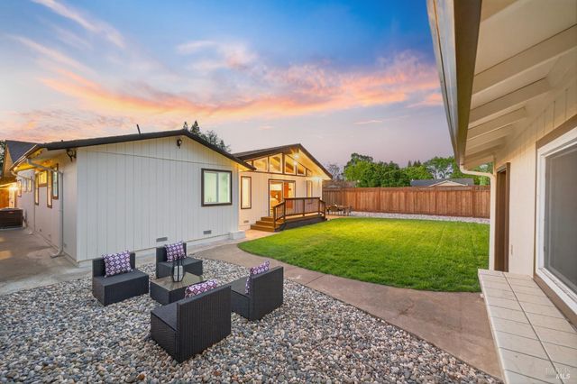 2447 Rigdon St, Napa, CA 94558