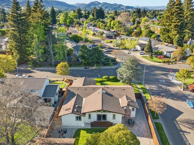 2447 Rigdon St, Napa, CA 94558