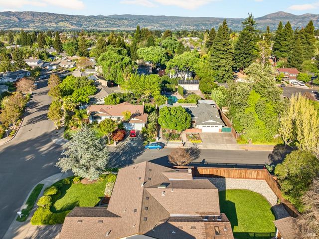 2447 Rigdon St, Napa, CA 94558