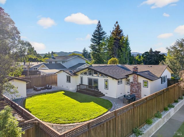 2447 Rigdon St, Napa, CA 94558