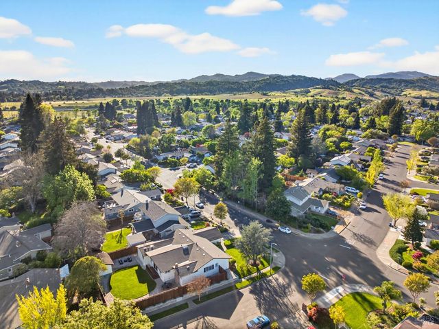 2447 Rigdon St, Napa, CA 94558