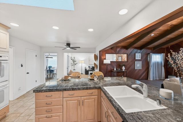 2447 Rigdon St, Napa, CA 94558