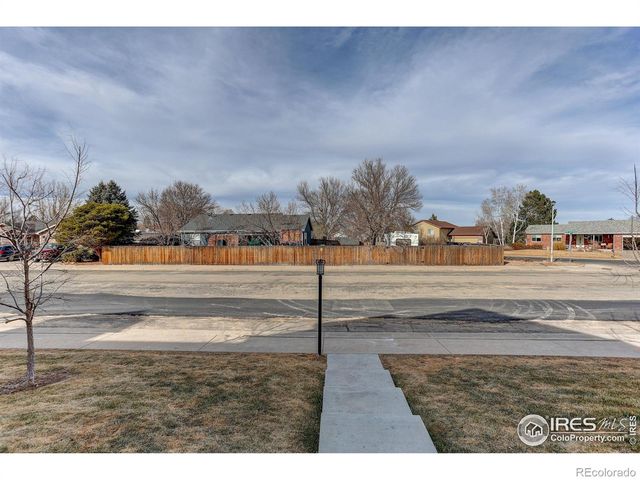 2402 49th Ave Ct, Greeley, CO 80634