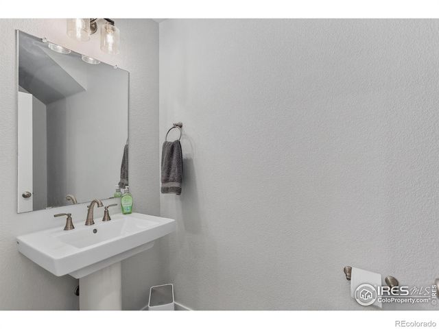 2402 49th Ave Ct, Greeley, CO 80634