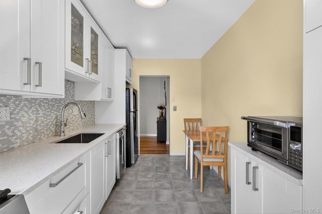 2 Windsor Terrace 6H, White Plains, NY 10601