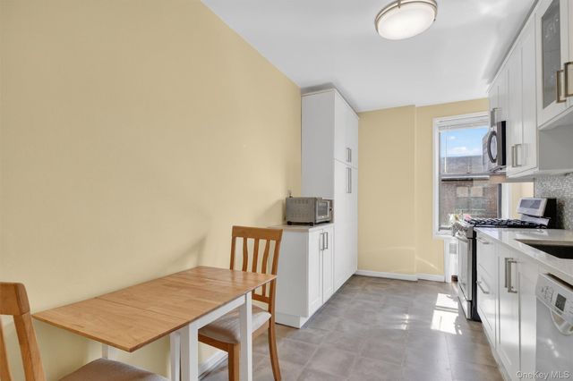 2 Windsor Terrace 6H, White Plains, NY 10601