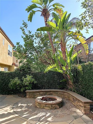 11 Carmichael, Irvine, CA 92602