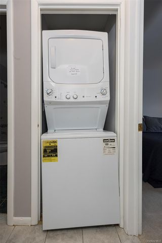 6 Yew Court A, Fishkill, NY 12524