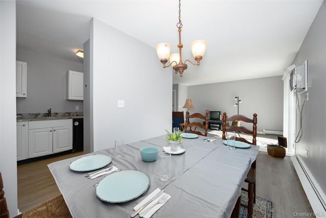 6 Yew Court A, Fishkill, NY 12524