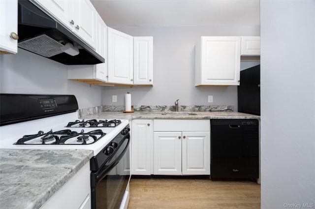 6 Yew Court A, Fishkill, NY 12524