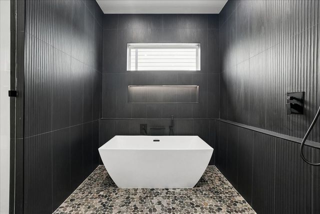 1825 Pollard Street, Dallas, TX 75208