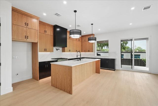 1825 Pollard Street, Dallas, TX 75208