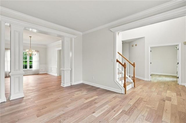 315 Arbor Creek Trail, Roswell, GA 30076
