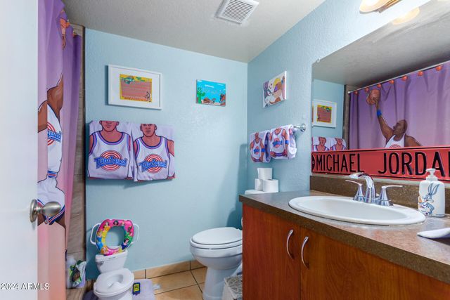 3422 N 12TH Place, Phoenix, AZ 85014