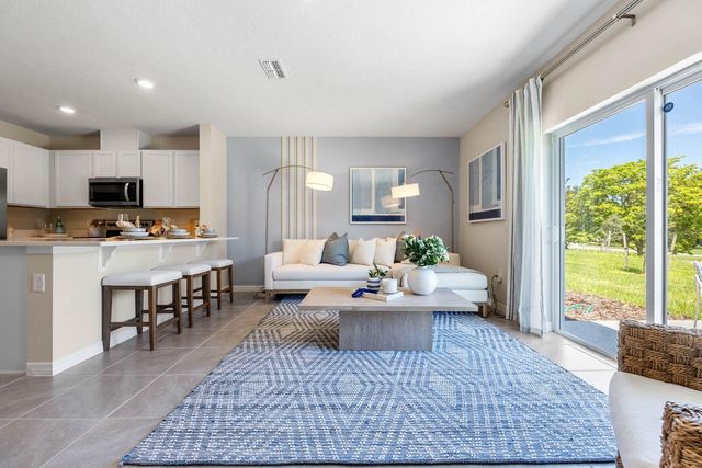 2937 CANARY AVENUE, Davenport, FL 33837