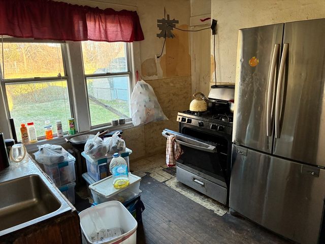 188 Windsor St, West Springfield, MA 01089