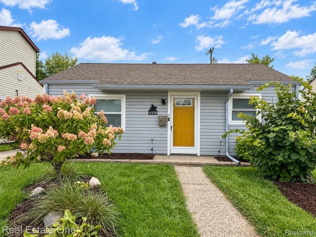28367 Rosemont Street, Roseville, MI 48066