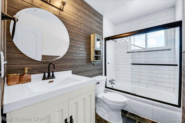 28367 Rosemont Street, Roseville, MI 48066