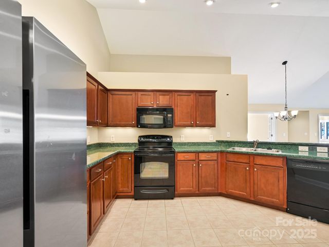 44 Braeburn Way, Flat Rock, NC 28731