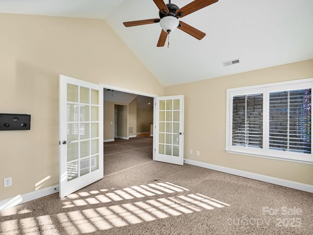 44 Braeburn Way, Flat Rock, NC 28731