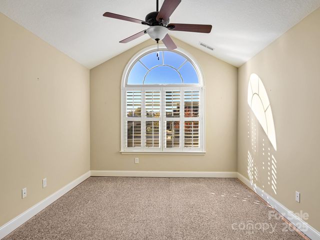 44 Braeburn Way, Flat Rock, NC 28731