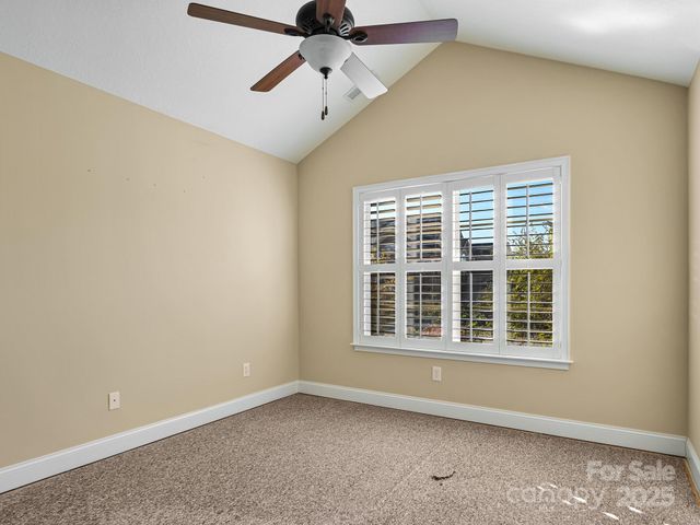 44 Braeburn Way, Flat Rock, NC 28731