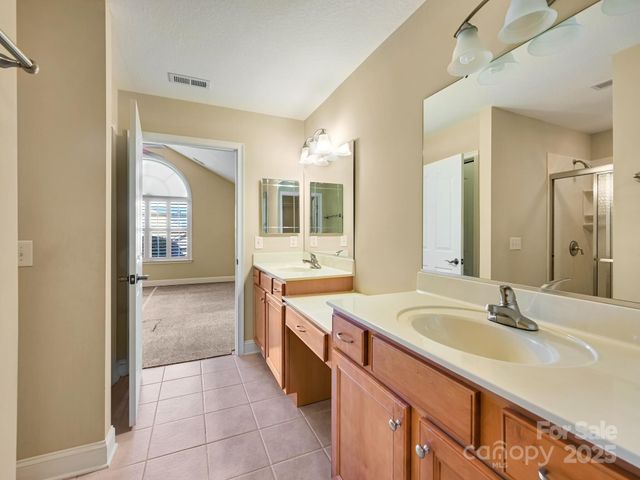 44 Braeburn Way, Flat Rock, NC 28731