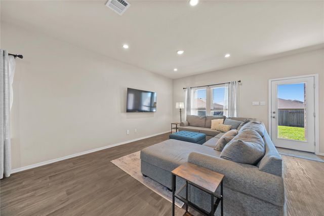 40607 Creekside Bluff Trail, Magnolia, TX 77354