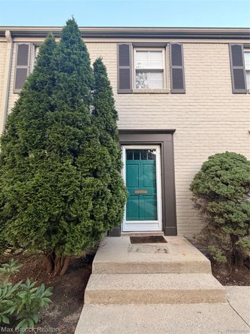 1682 Graefield Road, Birmingham, MI 48009