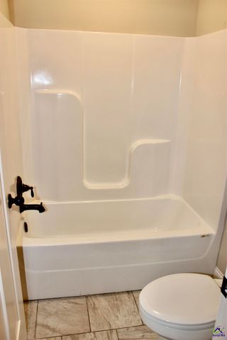 631 Samantha Brooke Way, Bonaire, GA 31005