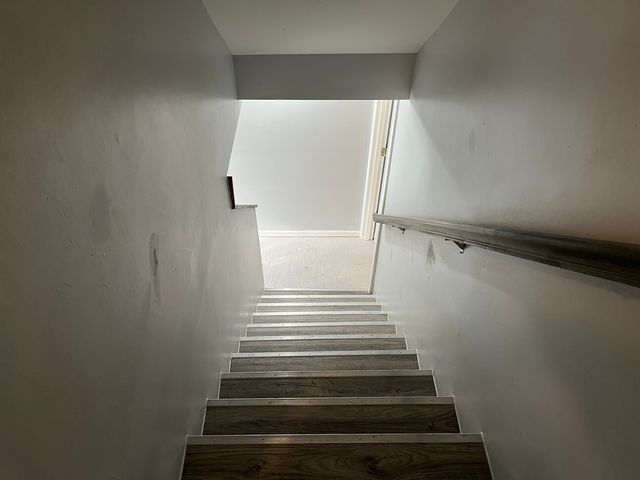 28 E 157th Street, Harvey, IL 60426