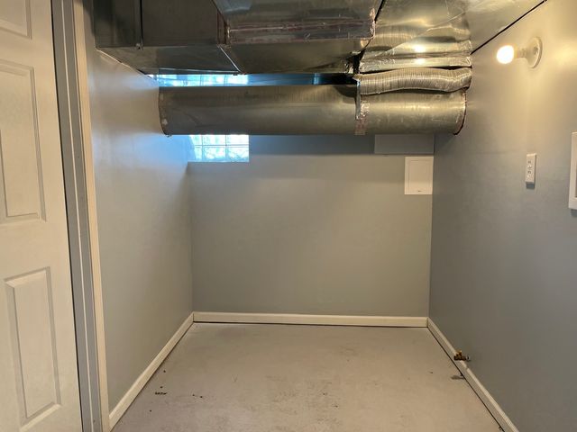 28 E 157th Street, Harvey, IL 60426