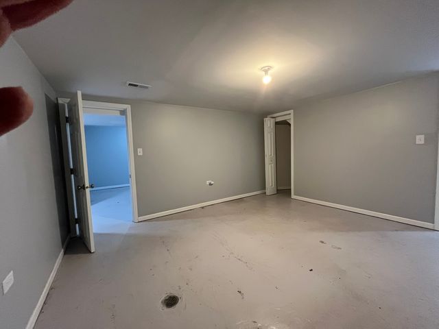 28 E 157th Street, Harvey, IL 60426