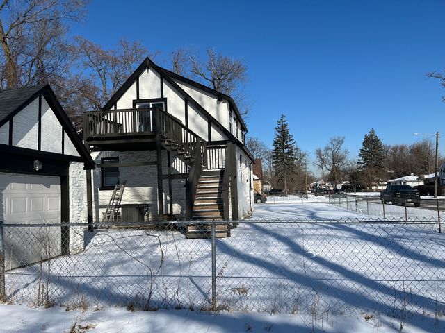 28 E 157th Street, Harvey, IL 60426