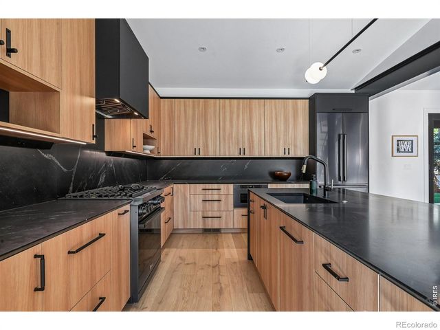 1160 Edinboro Drive, Boulder, CO 80305