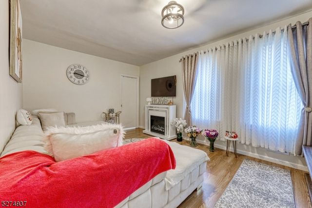 79 Belmont Ave, Garfield City, NJ 07026