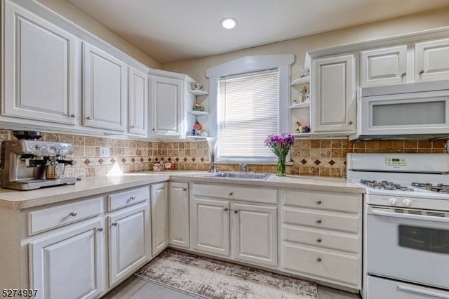 79 Belmont Ave, Garfield City, NJ 07026