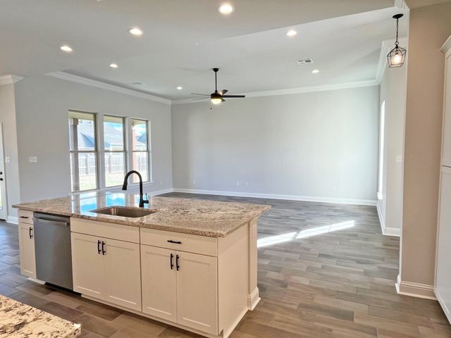 273 Woodcrest Drive, Stonewall, LA 71078