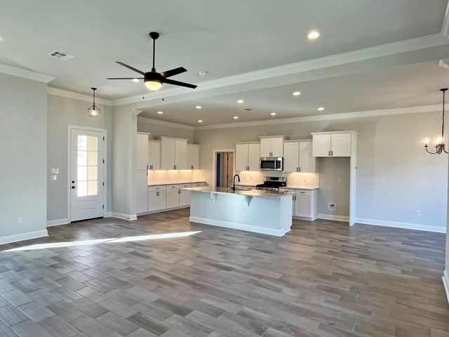 273 Woodcrest Drive, Stonewall, LA 71078