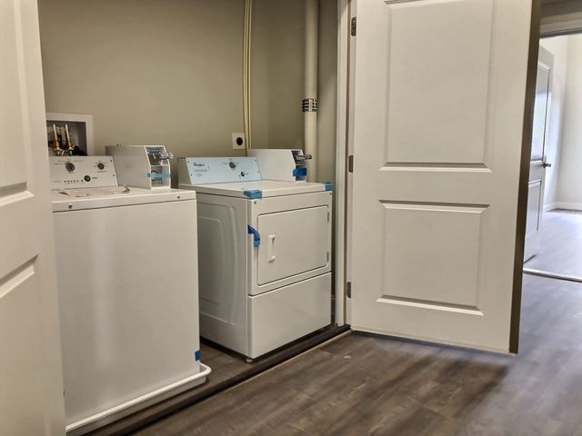 82 Concord St 4C, Framingham, MA 01702