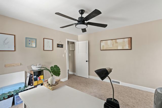 3008 E 18th Street, Davenport, IA 52803