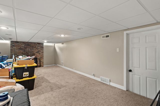 3008 E 18th Street, Davenport, IA 52803