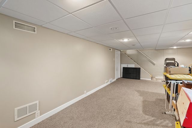 3008 E 18th Street, Davenport, IA 52803