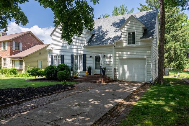 3008 E 18th Street, Davenport, IA 52803