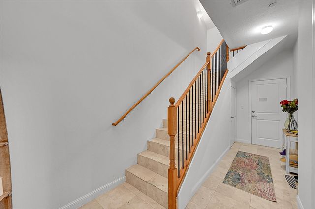 1614 NE 9th Street, Fort Lauderdale, FL 33304