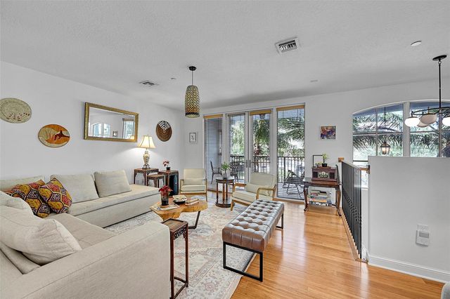 1614 NE 9th Street, Fort Lauderdale, FL 33304