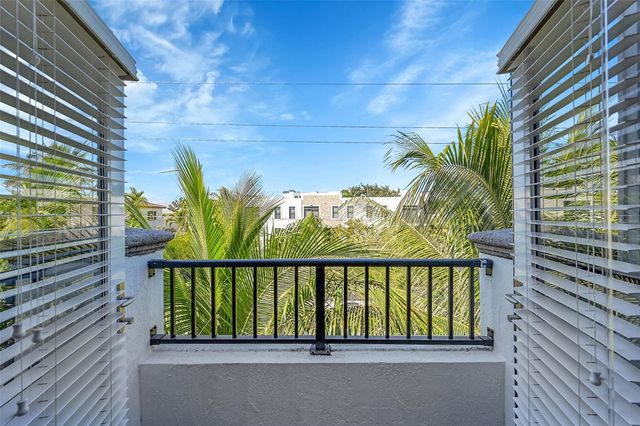 1614 NE 9th Street, Fort Lauderdale, FL 33304