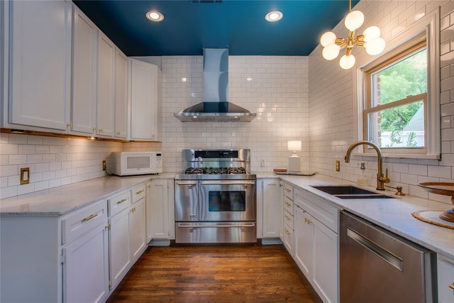 919 Salmon Drive, Dallas, TX 75208