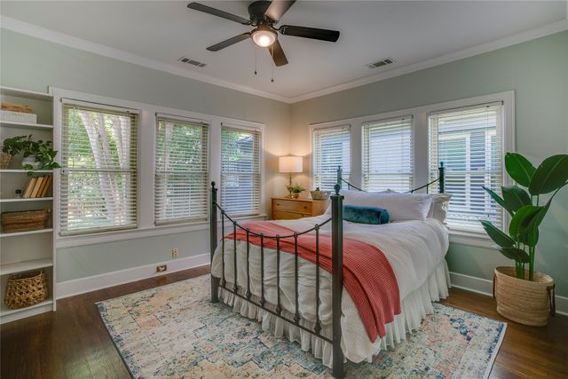 919 Salmon Drive, Dallas, TX 75208